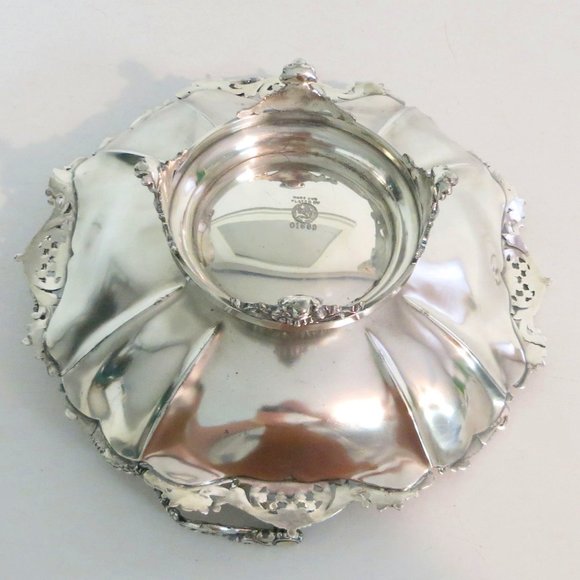 Antique - The Meridan Silver Plate Co. 01663 Bridal Basket - Silver Plate - Picture 12 of 14